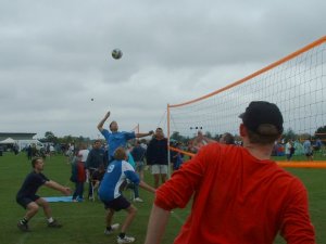 Tom hitting at Gloucester 2002.jpg